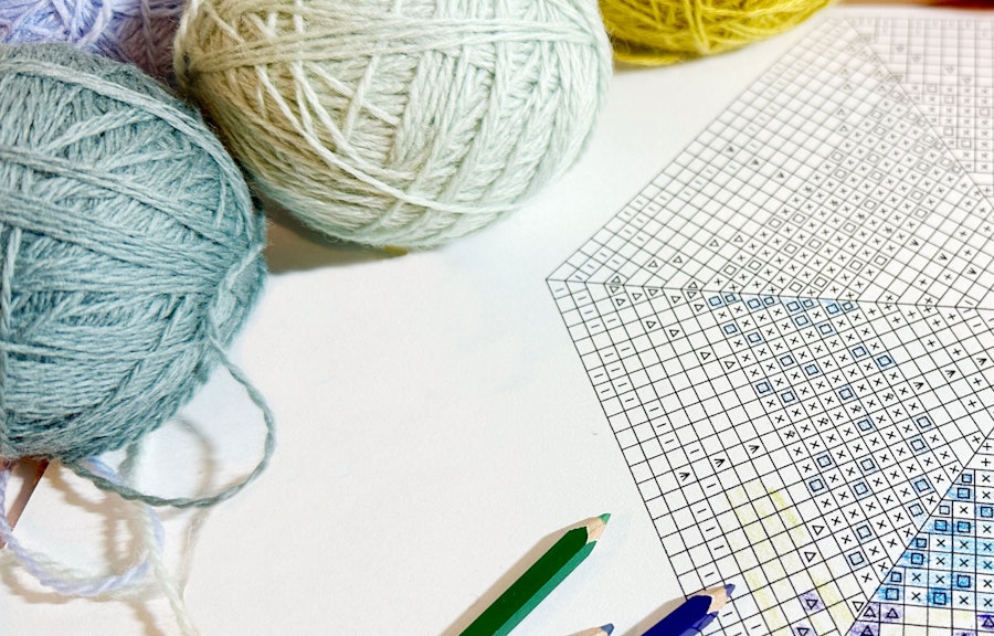 Coloring in a Fair Isle Tam Image