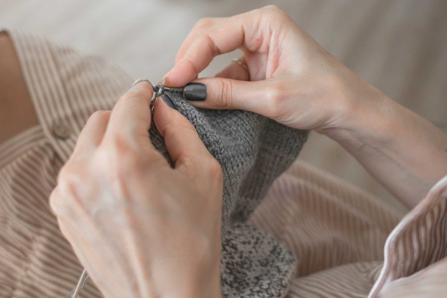 10 Ideas for Knitting On the Go This Holiday Season Image