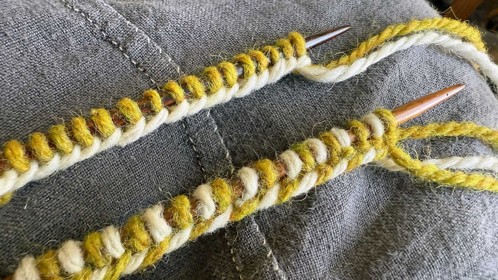 Try 2 Two-Color Cast-Ons  Primary Image