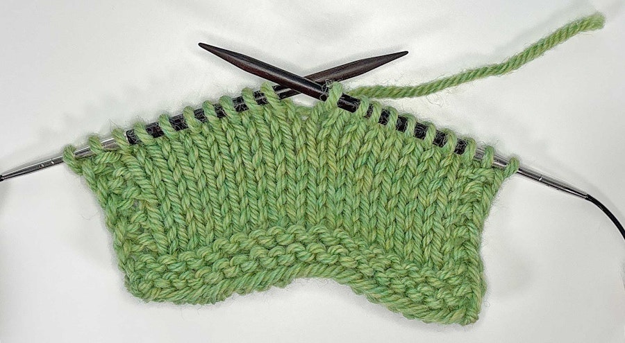 5 Easy Ways to Join a New Yarn for a Professional Finish Image